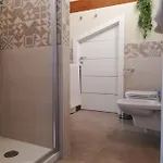 Vakantiehuis A&g - Elegante Casa 100 Mq Su Due Piani Con Wi-fi-giardino-parcheggio Aosta