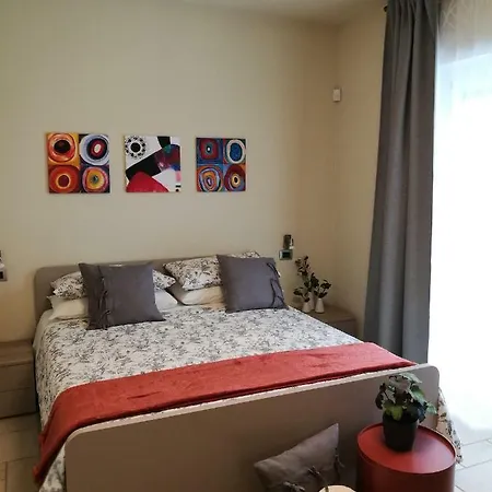 Holiday home A&g - Elegante Casa 100 Mq Su Due Piani Con Wi-fi-giardino-parcheggio *