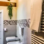 A&g - Elegante Casa 100 Mq Su Due Piani Con Wi-fi-giardino-parcheggio Aosta