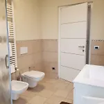 A&g - Elegante Casa 100 Mq Su Due Piani Con Wi-fi-giardino-parcheggio Tatil Evi Aosta