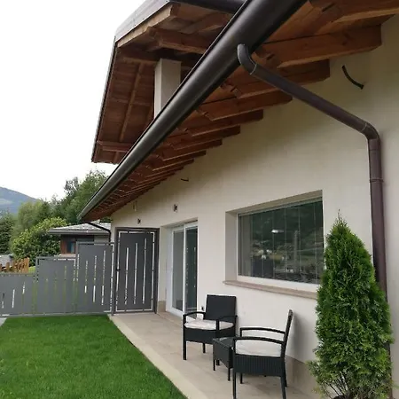 A&g - Elegante Casa 100 Mq Su Due Piani Con Wi-fi-giardino-parcheggio Aosta