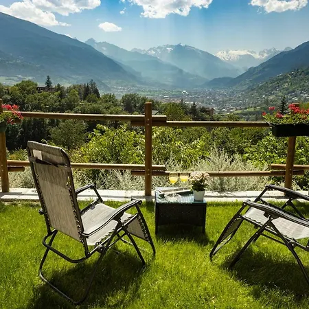 A&g - Elegante Casa 100 Mq Su Due Piani Con Wi-fi-giardino-parcheggio Vakantiehuis