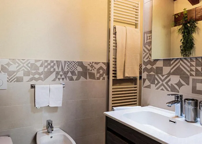 Nyaraló A&g - Elegante Casa 100 Mq Su Due Piani Con Wi-fi-giardino-parcheggio Aosta