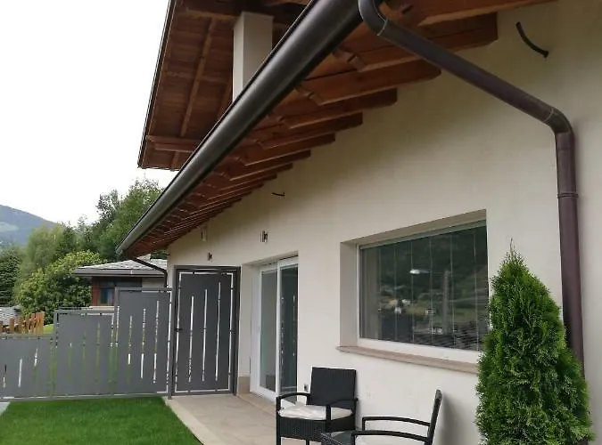 A&g - Elegante Casa 100 Mq Su Due Piani Con Wi-fi-giardino-parcheggio Aosta