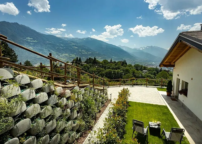 Nyaraló A&g - Elegante Casa 100 Mq Su Due Piani Con Wi-fi-giardino-parcheggio Aosta