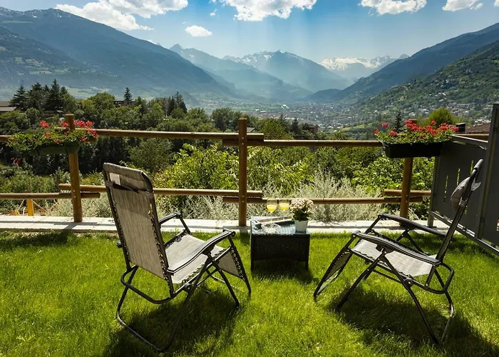 A&g - Elegante Casa 100 Mq Su Due Piani Con Wi-fi-giardino-parcheggio Nyaraló