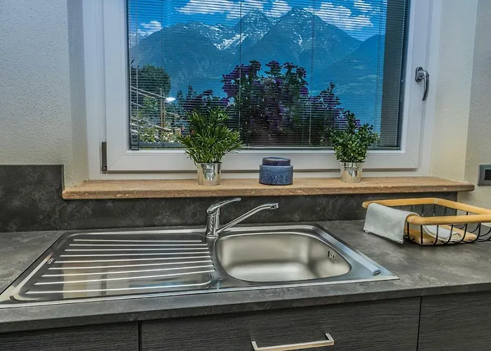 A&g - Elegante Casa 100 Mq Su Due Piani Con Wi-fi-giardino-parcheggio Nyaraló *